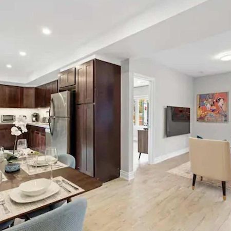 Casa St Clair - Suite -Style Suite W Lrg Patio Торонто Екстериор снимка