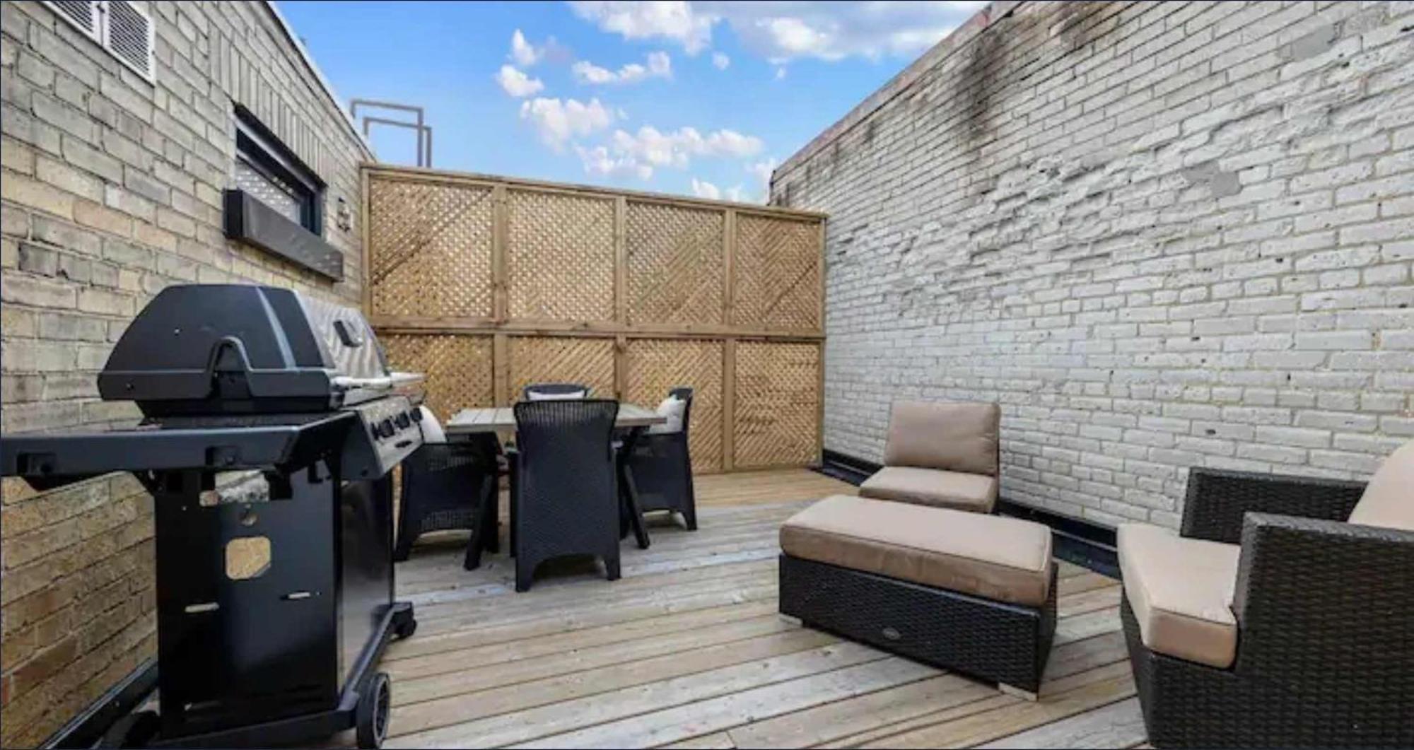 Casa St Clair - Suite -Style Suite W Lrg Patio Торонто Екстериор снимка